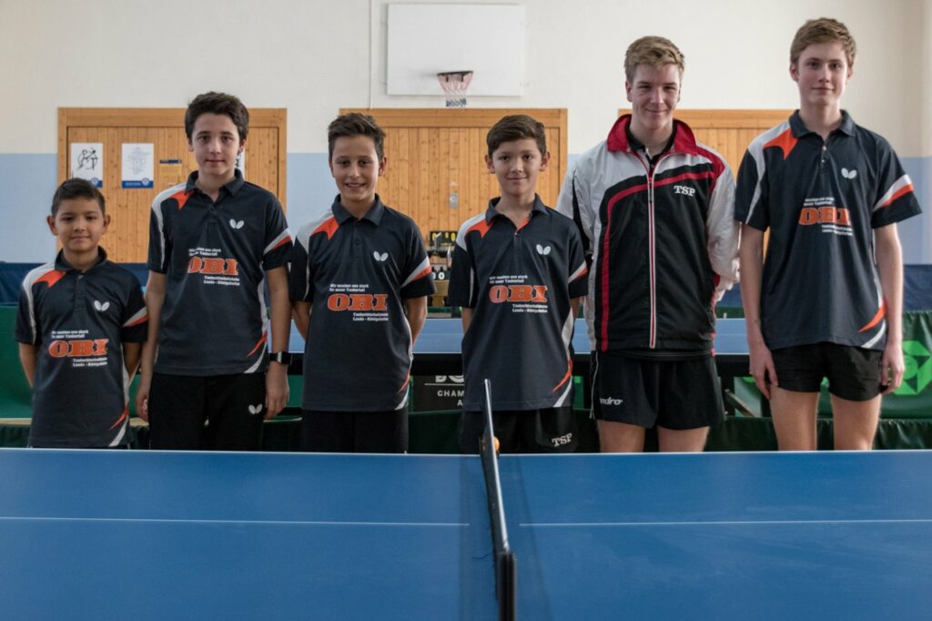 Die Endspielteilnehmer im Jungen Pokal (von links): SG Niklashausen/Dörlesberg II und SG Niklashausen-Dörlesberg I.