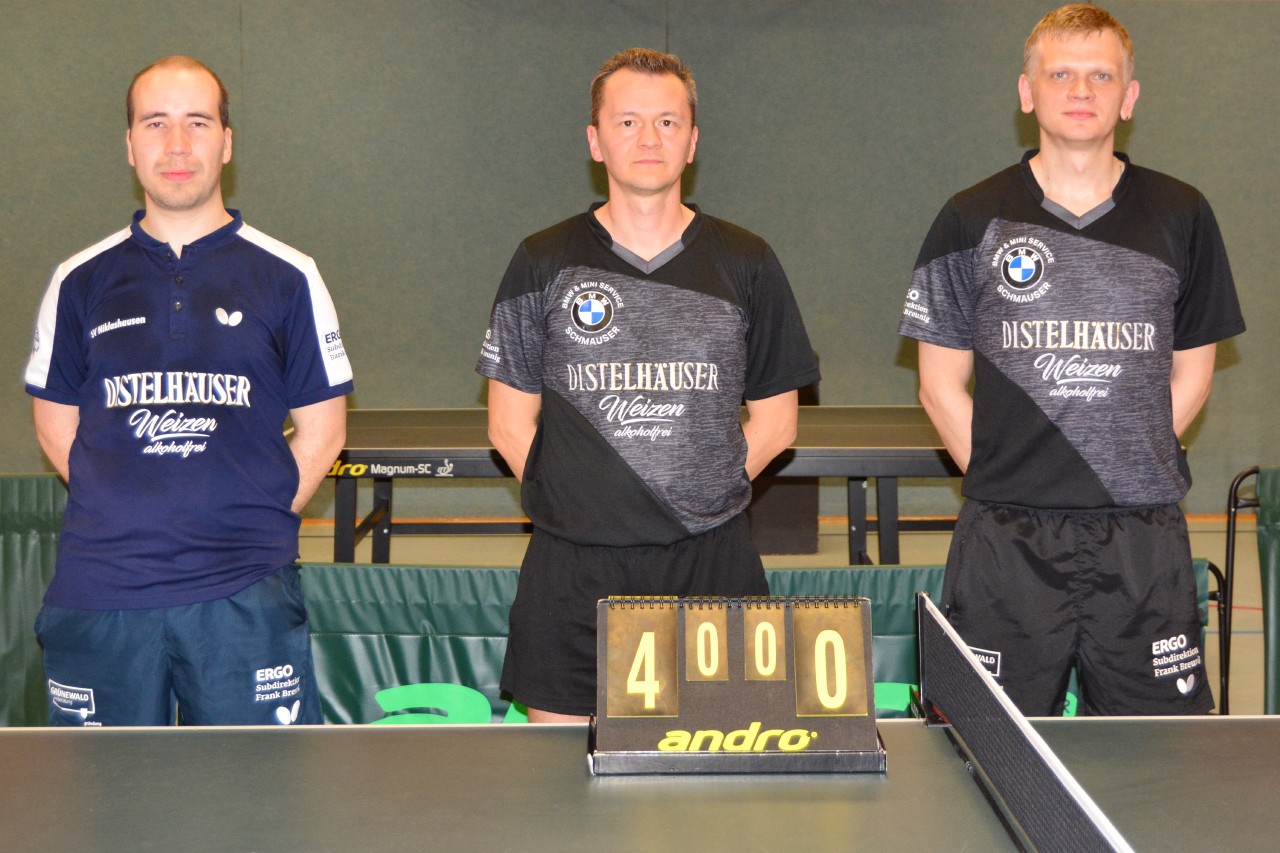 Die Sieger des SV Niklashausen im Bezirkspokal Herren A (von links): Stephan Rist, Timur Achmetow und Krzysztof Malcherek. Bild: Hans-Peter Wagner